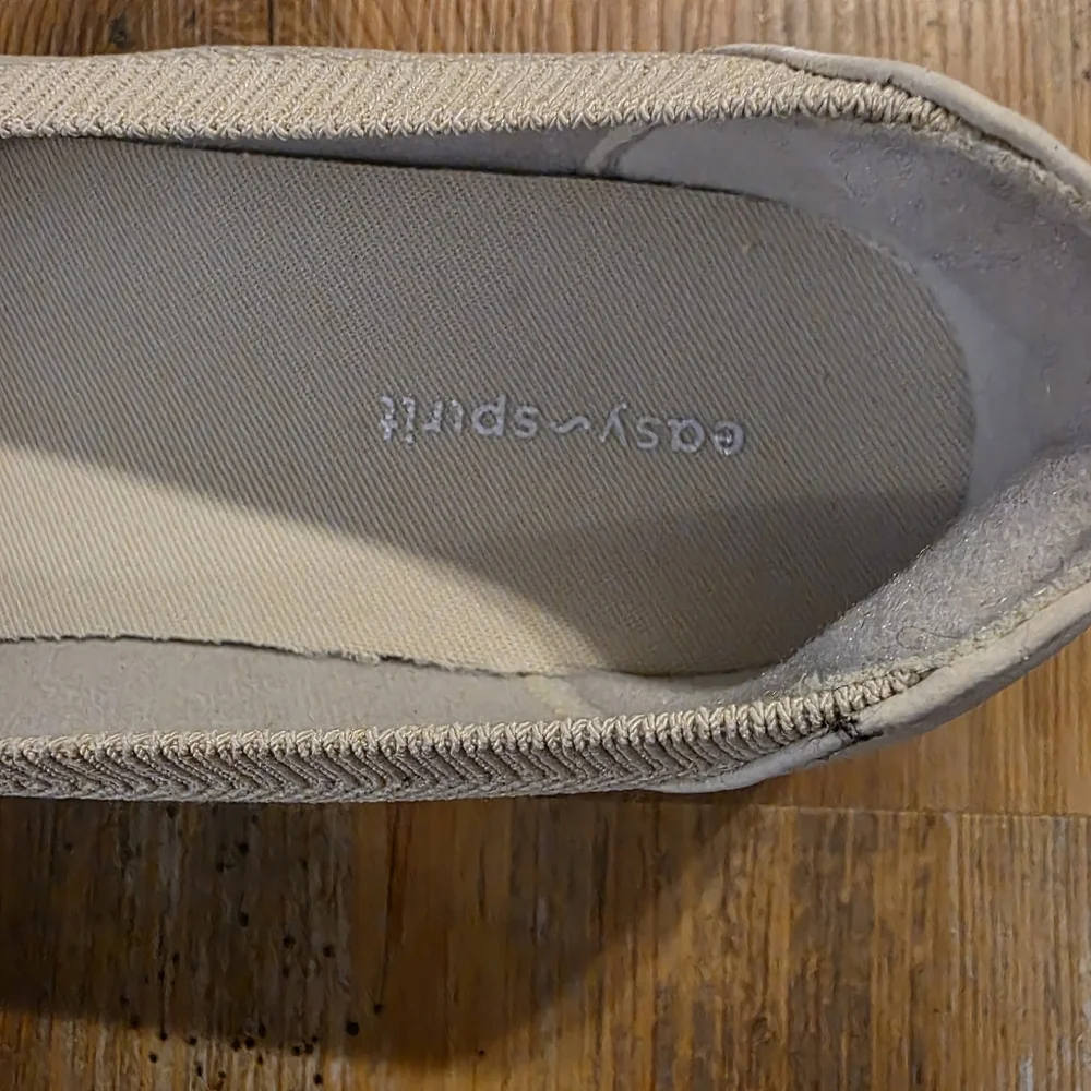 Easy Spirit Slip-On Flats Size 8M Beige Knit Bow Comfort Shoes New - Picture 2 of 5